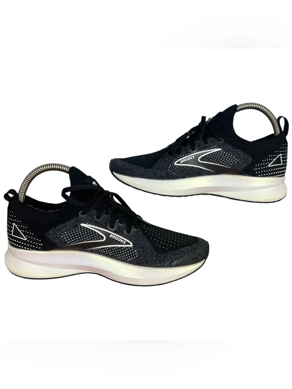 Brooks Levitate StealthFit 5 Womens Running Shoes Black Grey US Size 8